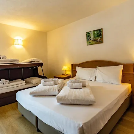 Grizzly Hotell Folgaria